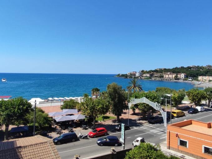Appartamento con vista mare Sapri